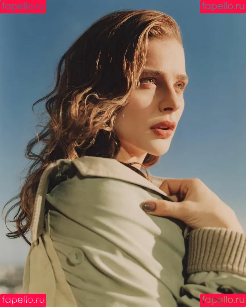 Chloë Grace Moretz Onlyfans Photo Gallery 
