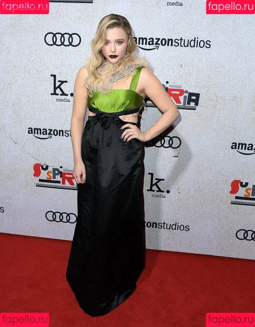 Chloë Grace Moretz Onlyfans Photo Gallery 