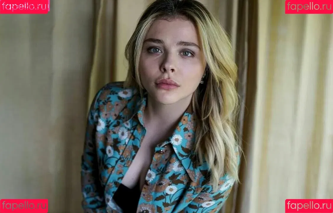 Chloë Grace Moretz Onlyfans Photo Gallery 