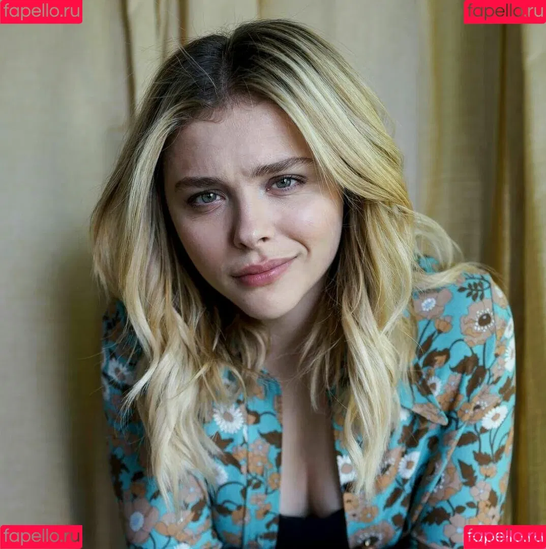 Chloë Grace Moretz Onlyfans Photo Gallery 
