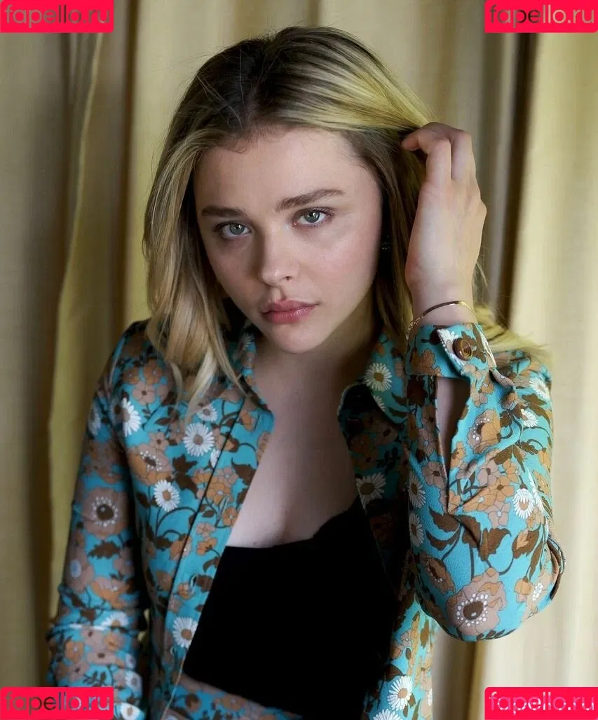 Chloë Grace Moretz Onlyfans Photo Gallery 