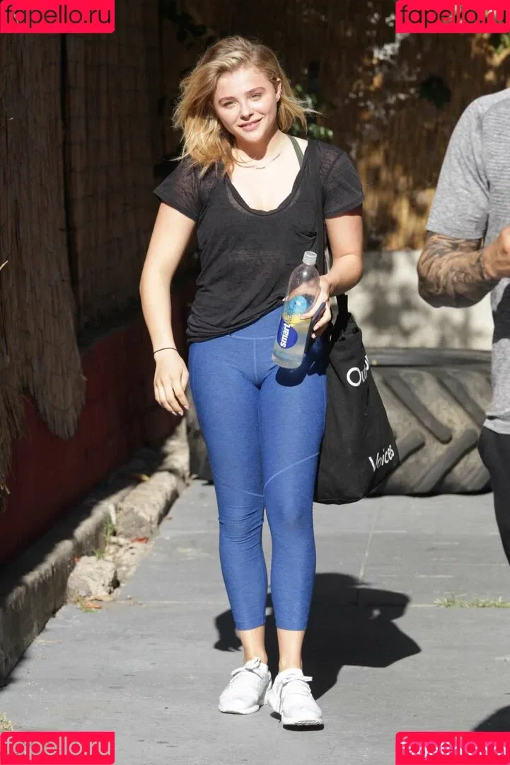 Chloë Grace Moretz Onlyfans Photo Gallery 