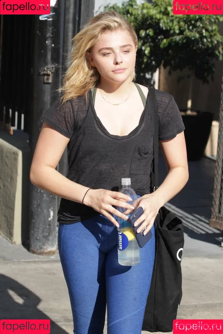 Chloë Grace Moretz Onlyfans Photo Gallery 