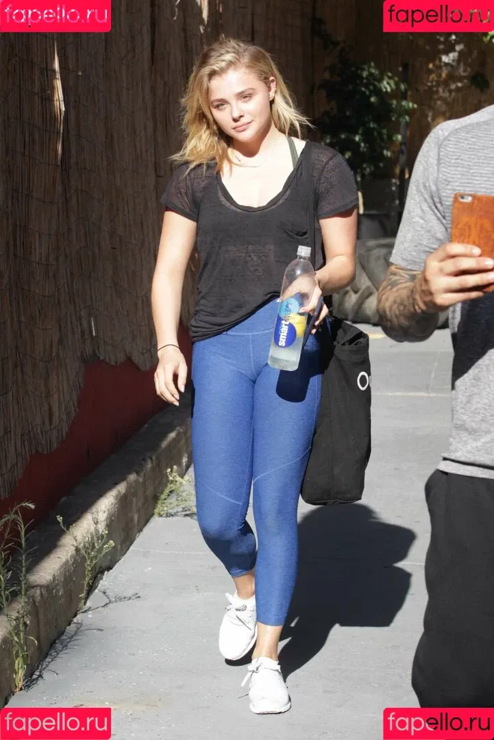 Chloë Grace Moretz Onlyfans Photo Gallery 