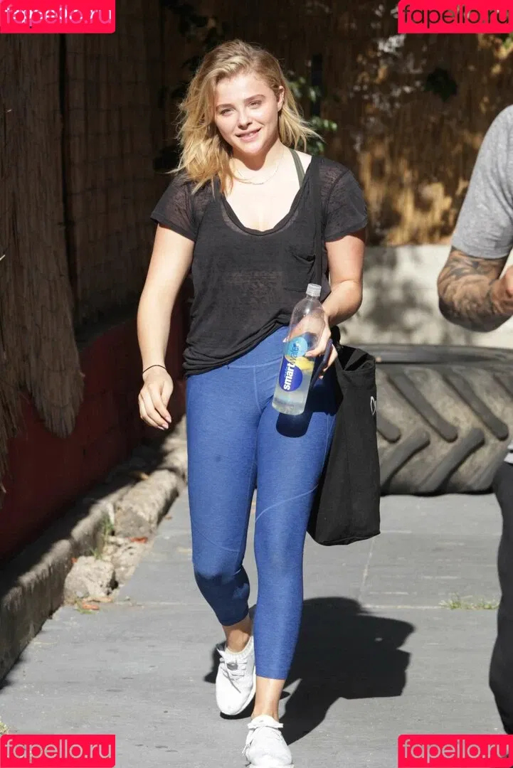 Chloë Grace Moretz Onlyfans Photo Gallery 