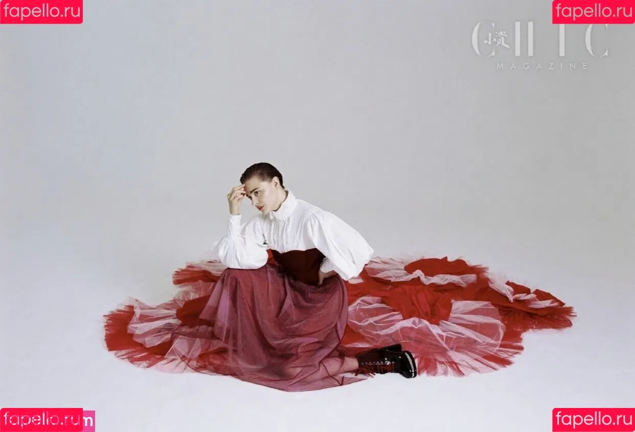 Chloë Grace Moretz Onlyfans Photo Gallery 