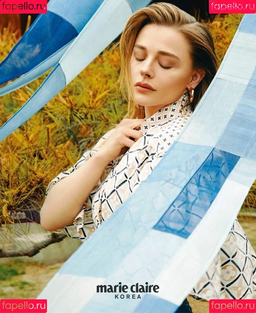 Chloë Grace Moretz Onlyfans Photo Gallery 