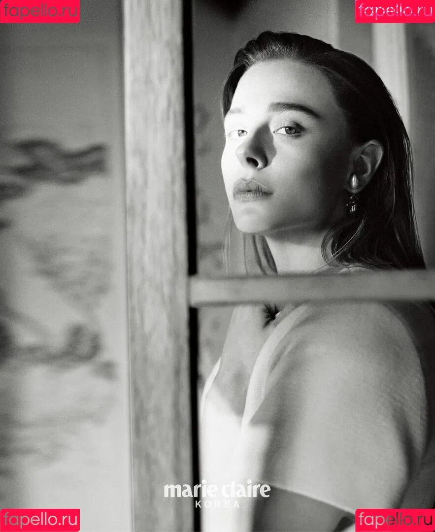 Chloë Grace Moretz Onlyfans Photo Gallery 
