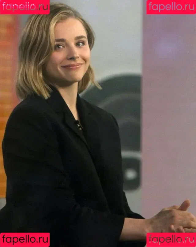 Chloë Grace Moretz Onlyfans Photo Gallery 