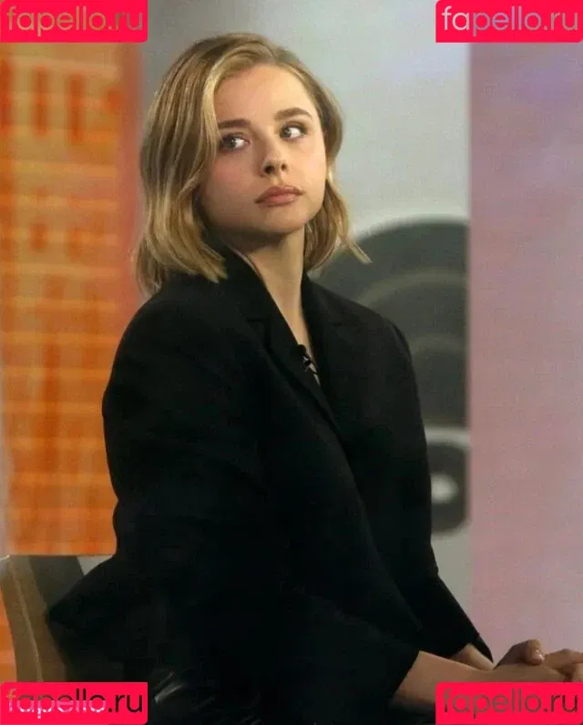 Chloë Grace Moretz Onlyfans Photo Gallery 