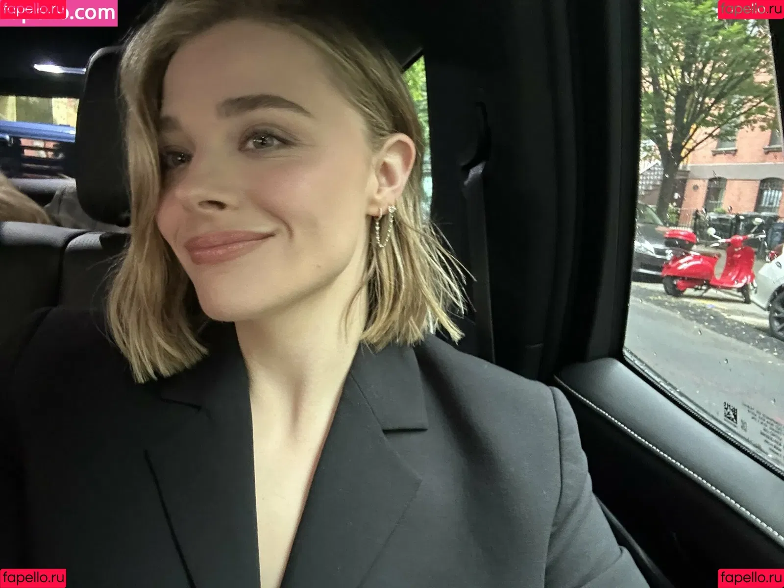 Chloë Grace Moretz Onlyfans Photo Gallery 