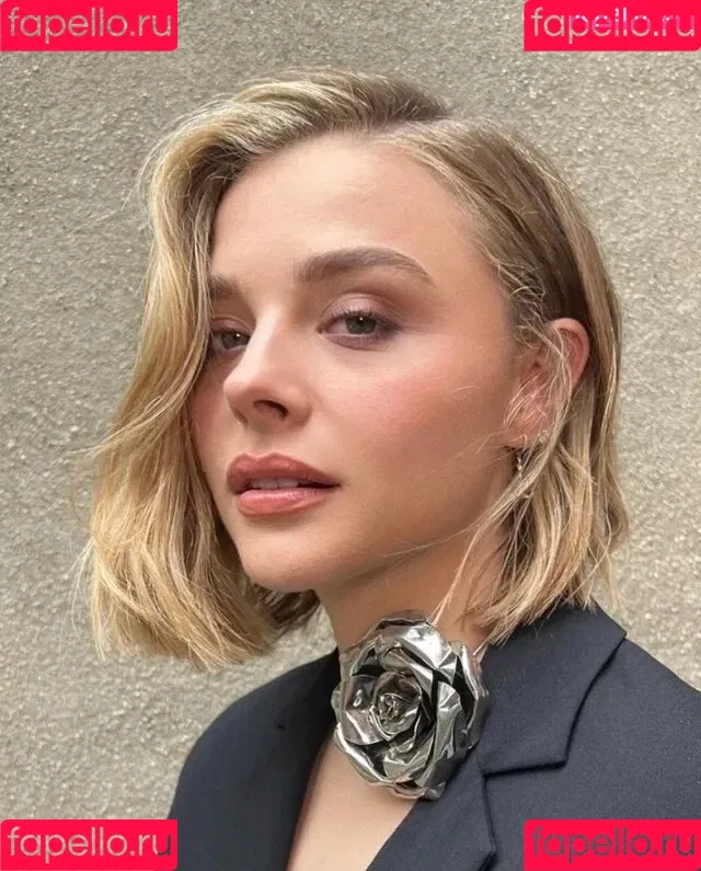 Chloë Grace Moretz Onlyfans Photo Gallery 
