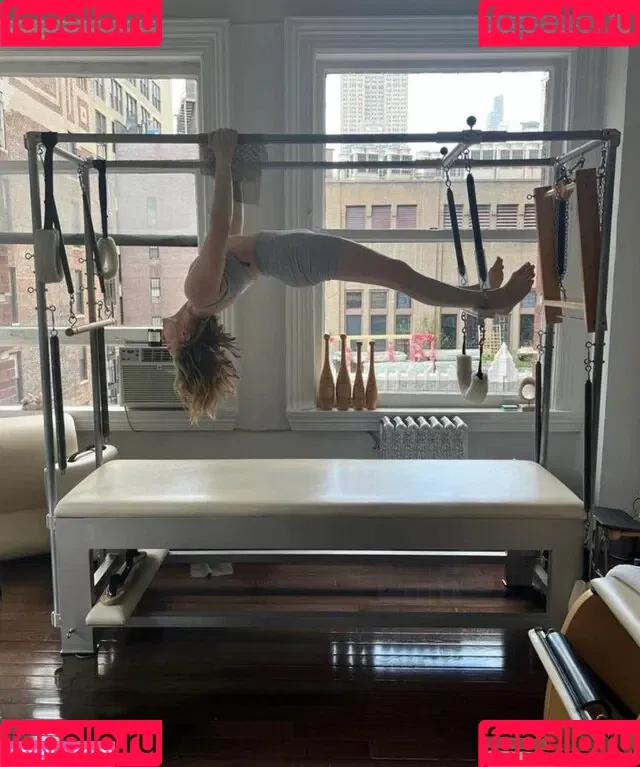 Chloë Grace Moretz Onlyfans Photo Gallery 
