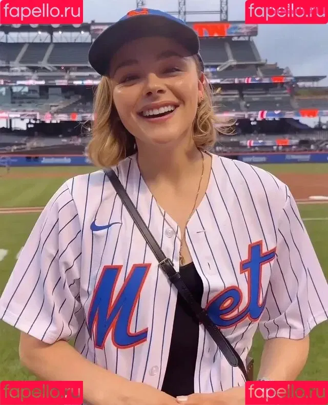 Chloë Grace Moretz Onlyfans Photo Gallery 