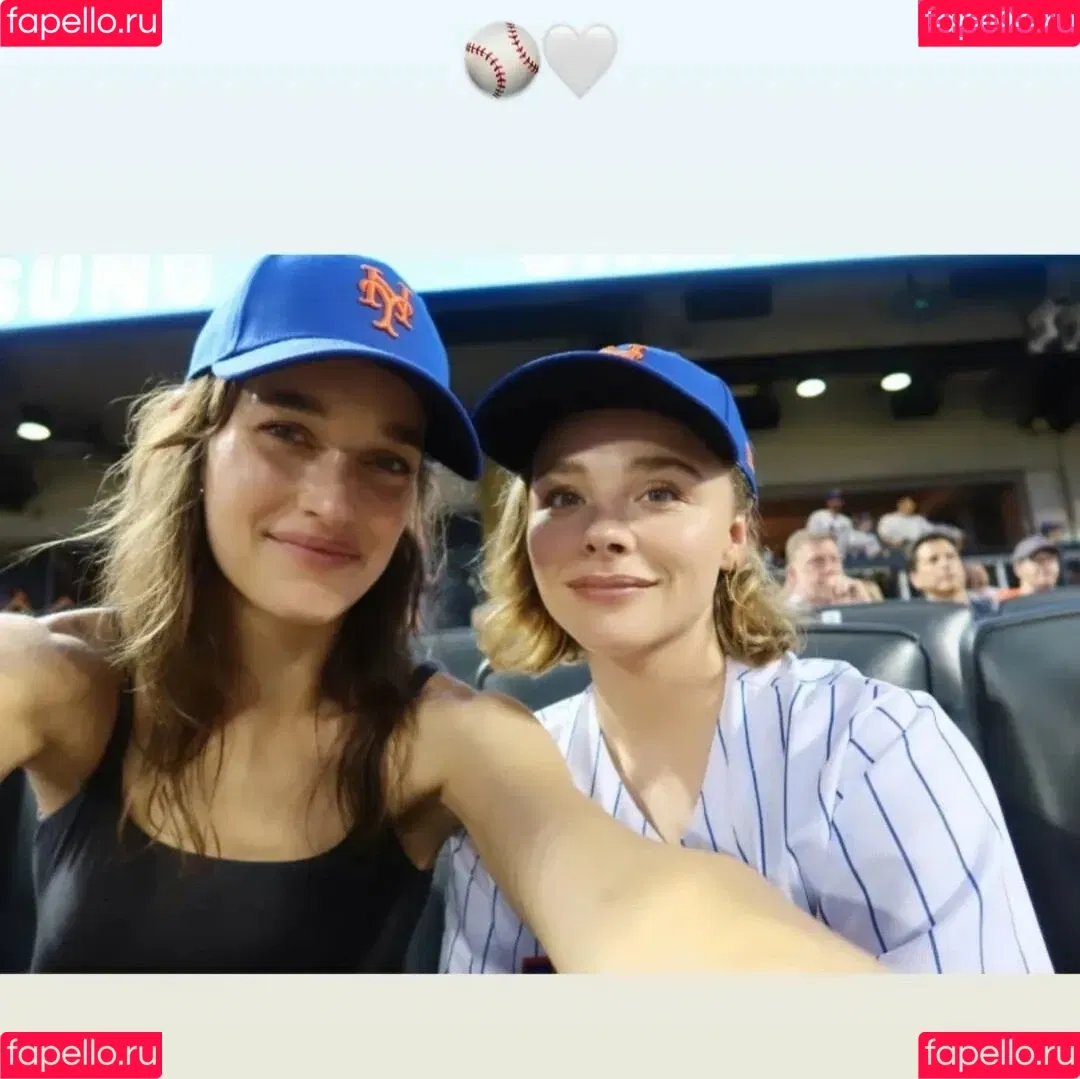 Chloë Grace Moretz Onlyfans Photo Gallery 