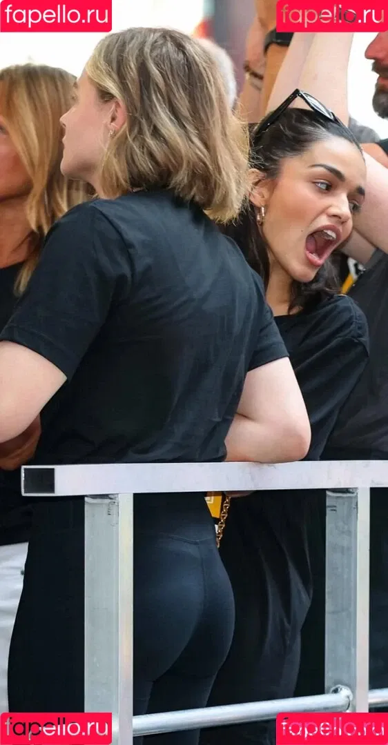 Chloë Grace Moretz Onlyfans Photo Gallery 