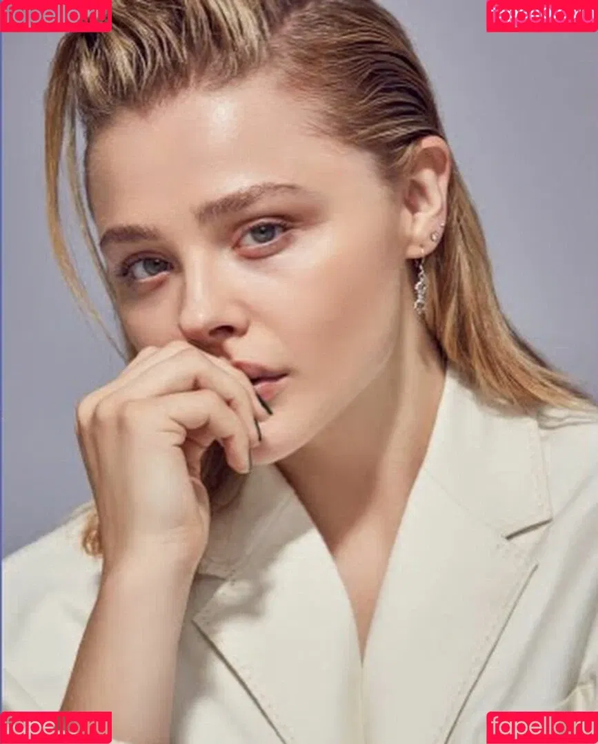 Chloë Grace Moretz Onlyfans Photo Gallery 