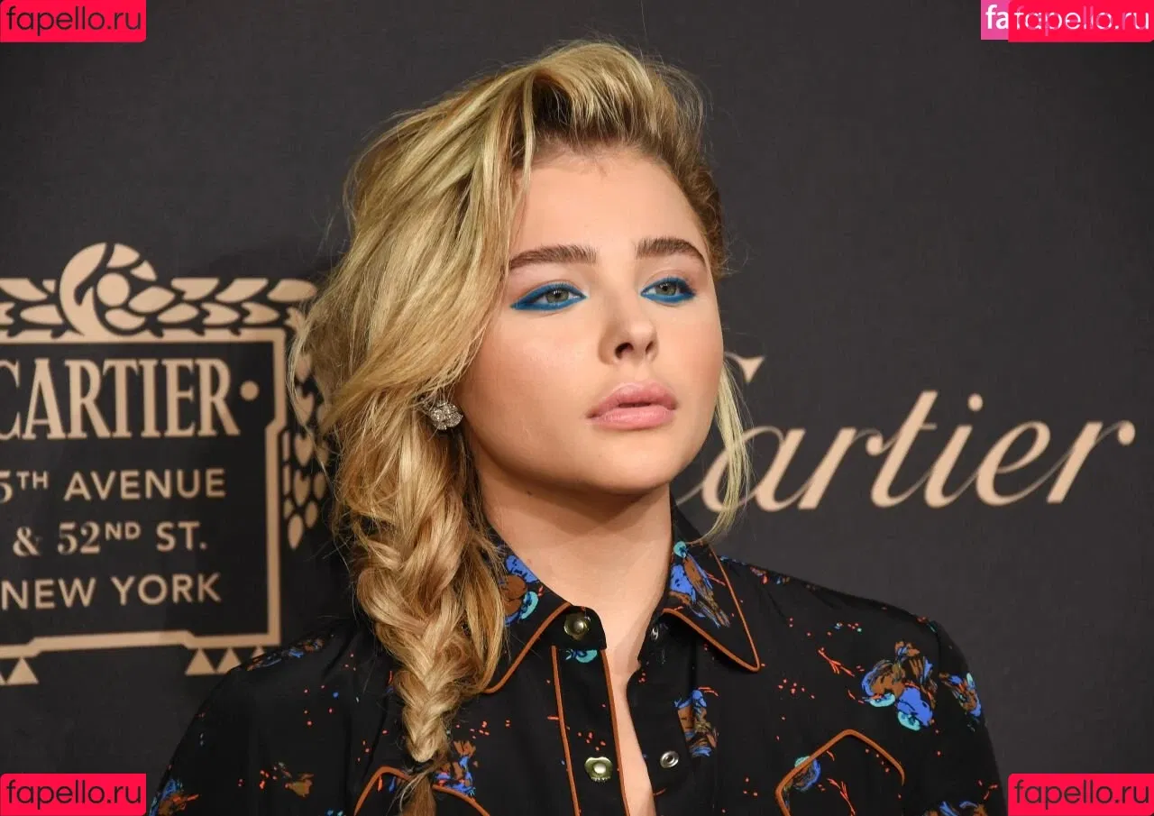 Chloë Grace Moretz Onlyfans Photo Gallery 