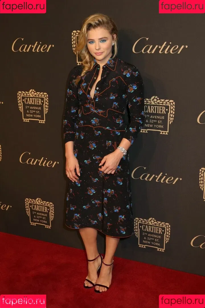 Chloë Grace Moretz Onlyfans Photo Gallery 