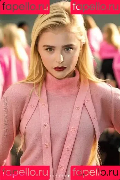 Chloë Grace Moretz Onlyfans Photo Gallery 