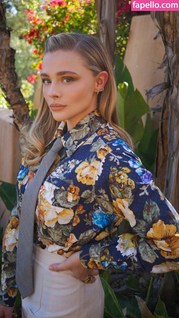 Chloë Grace Moretz Onlyfans Photo Gallery 