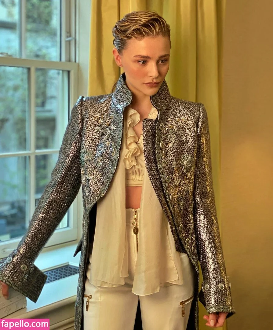 Chloë Grace Moretz Onlyfans Photo Gallery 