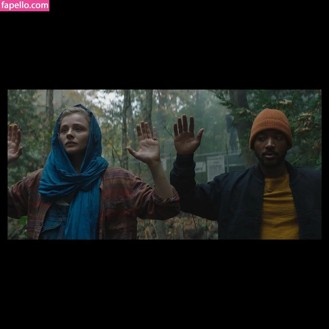 Chloë Grace Moretz Onlyfans Photo Gallery 