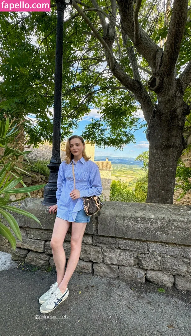 Chloë Grace Moretz Onlyfans Photo Gallery 