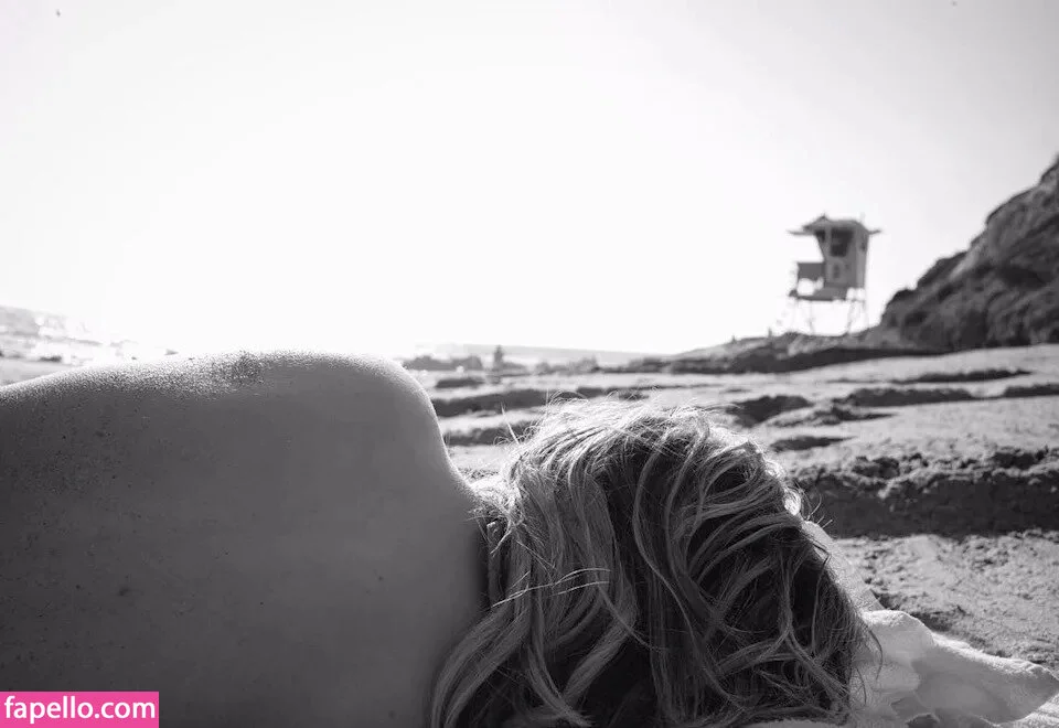 Chloë Grace Moretz Onlyfans Photo Gallery 