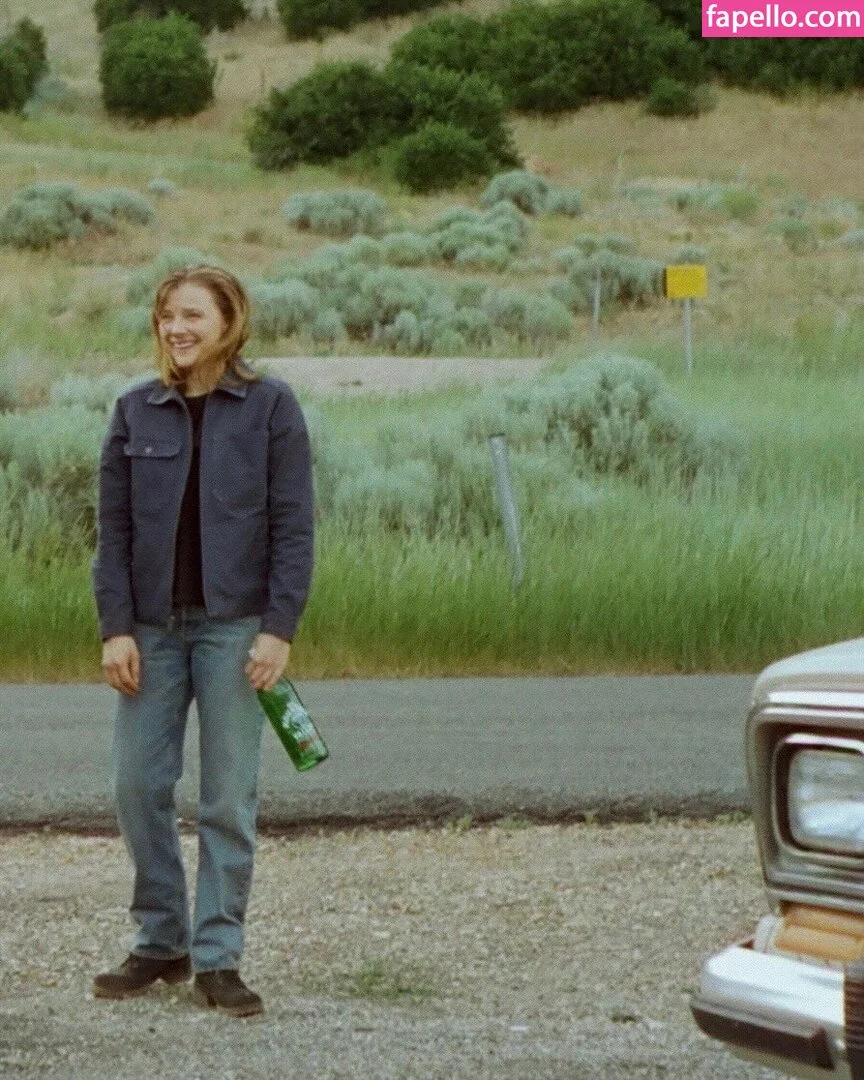 Chloë Grace Moretz Onlyfans Photo Gallery 