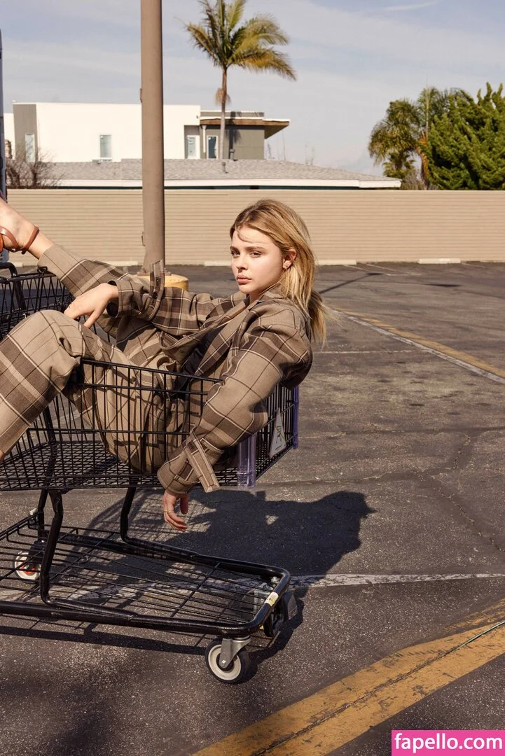 Chloë Grace Moretz Onlyfans Photo Gallery 