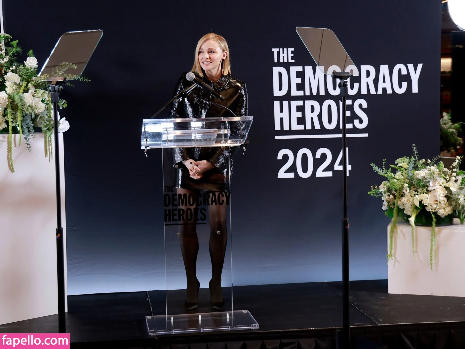 Chloë Grace Moretz Onlyfans Photo Gallery 