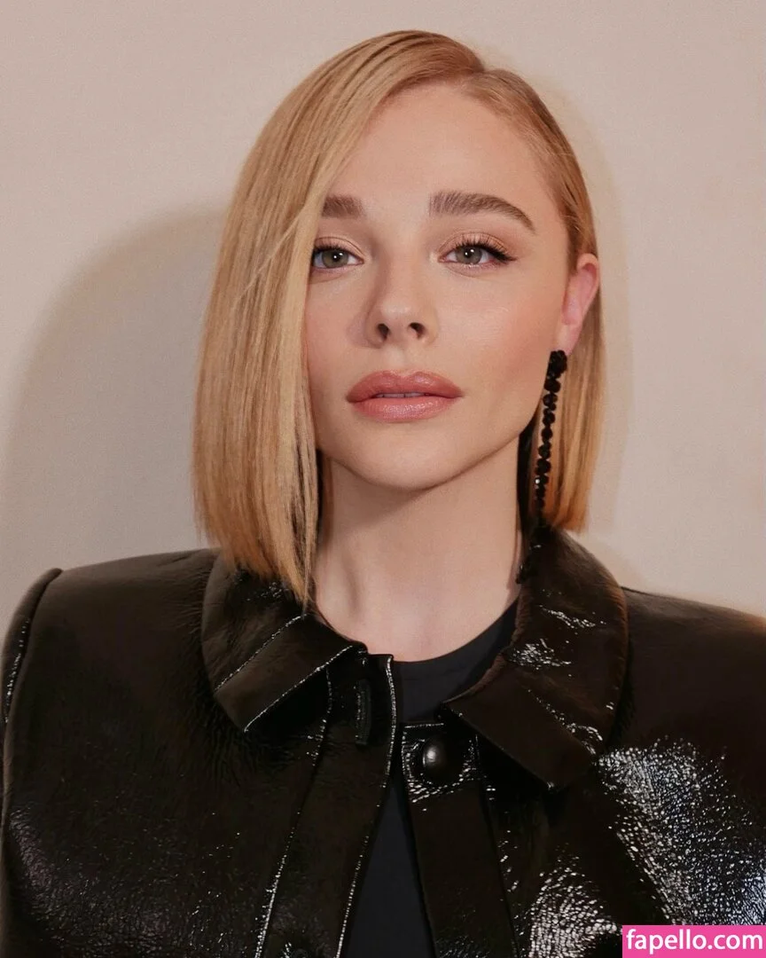 Chloë Grace Moretz Onlyfans Photo Gallery 