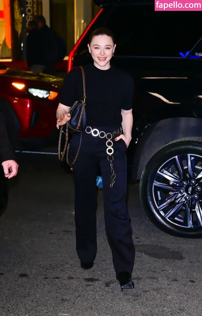 Chloë Grace Moretz Onlyfans Photo Gallery 