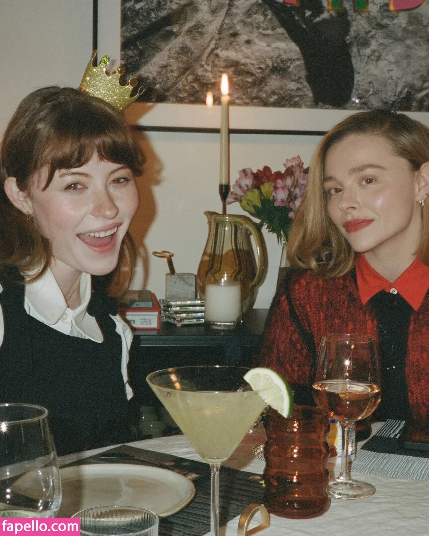 Chloë Grace Moretz Onlyfans Photo Gallery 