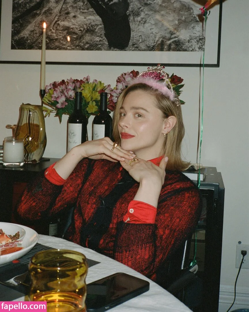 Chloë Grace Moretz Onlyfans Photo Gallery 