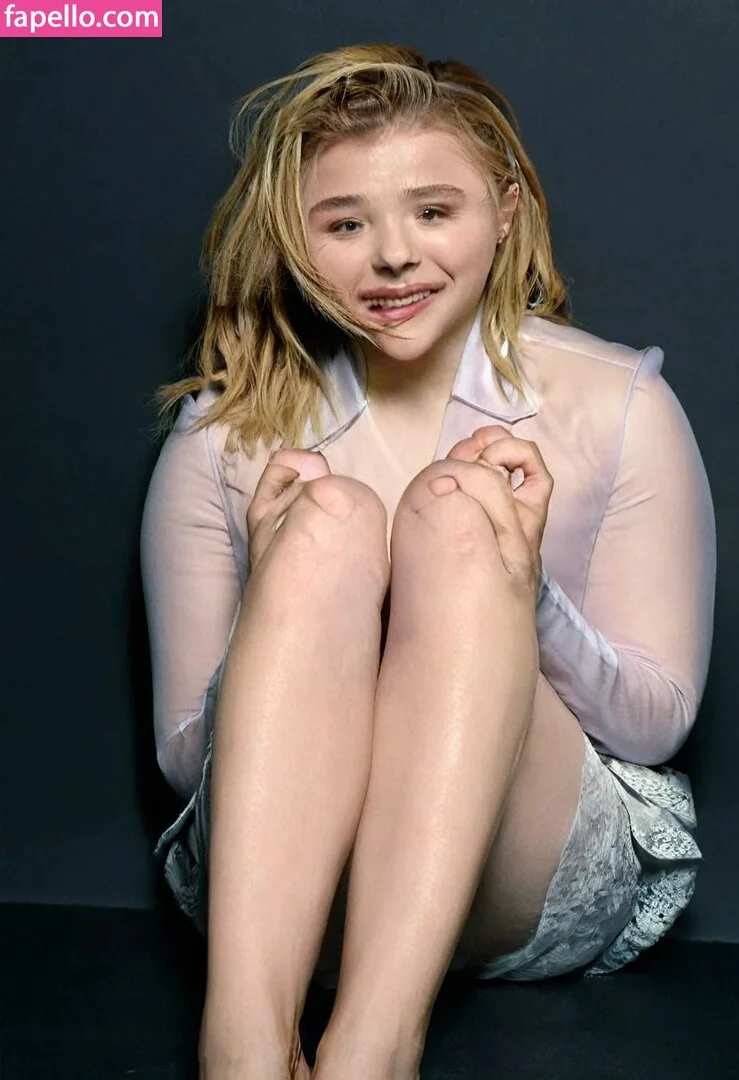 Chloë Grace Moretz Onlyfans Photo Gallery 