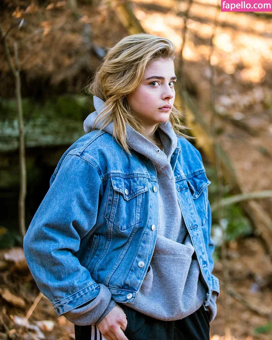 Chloë Grace Moretz Onlyfans Photo Gallery 