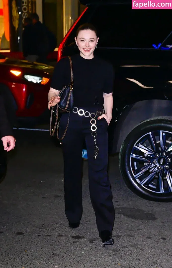 Chloë Grace Moretz Onlyfans Photo Gallery 