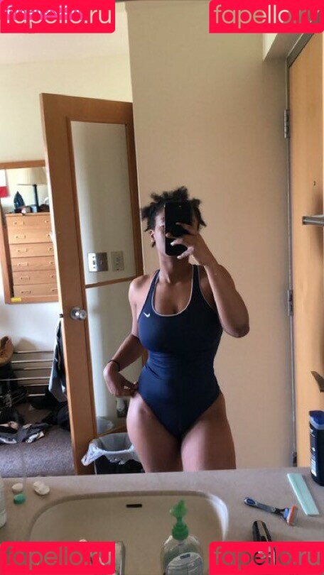 Tyra_Sparks Onlyfans Photo Gallery 