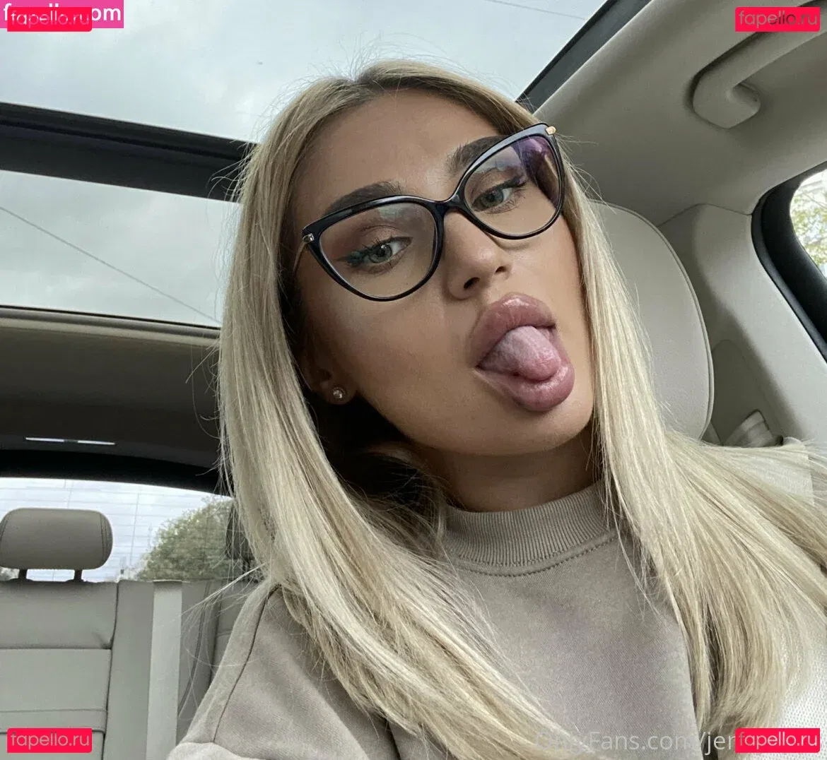 Jennylipps Onlyfans Photo Gallery 