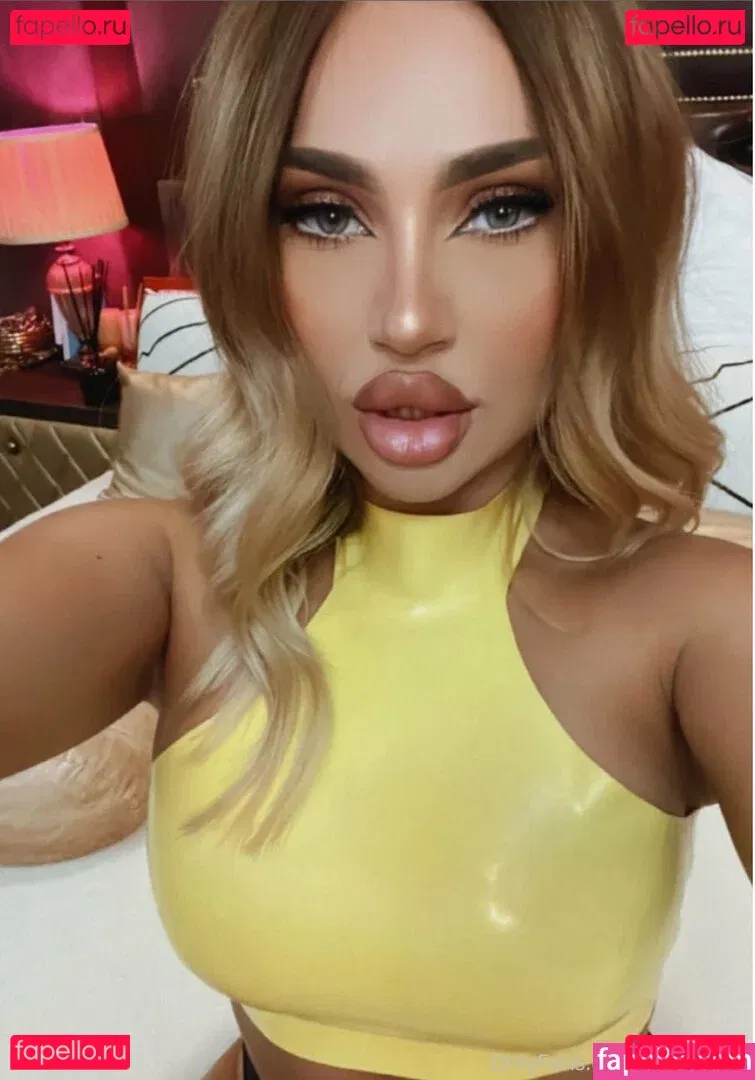 Jennylipps Onlyfans Photo Gallery 