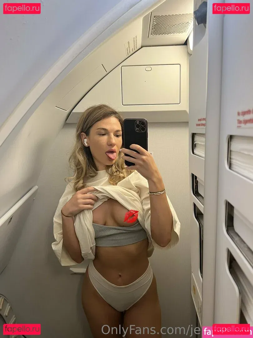 Jennylipps Onlyfans Photo Gallery 