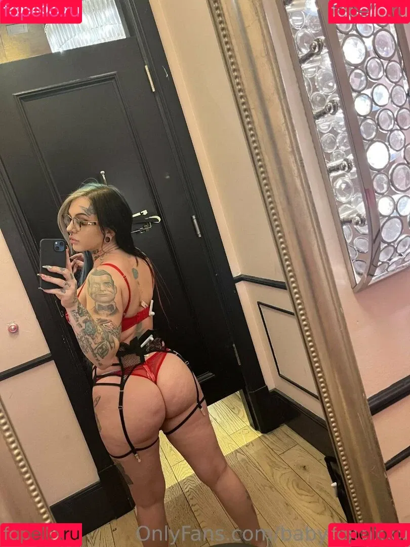 Baby Goth Onlyfans Photo Gallery 