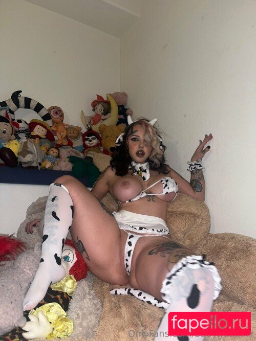 Baby Goth Onlyfans Photo Gallery 