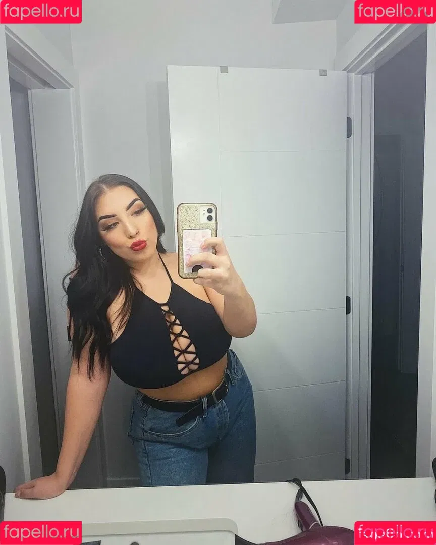 Isabelle Maltais Onlyfans Photo Gallery 