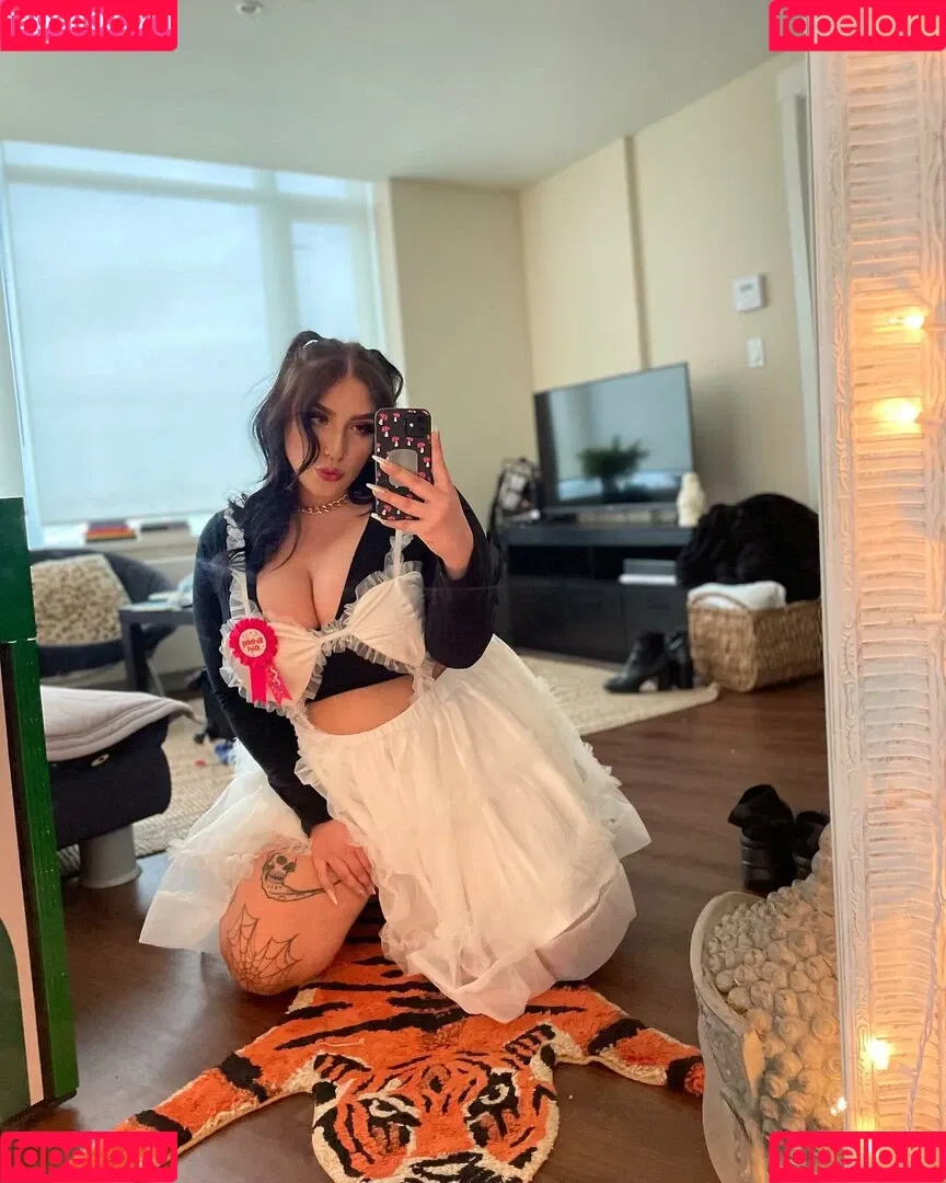 Isabelle Maltais Onlyfans Photo Gallery 