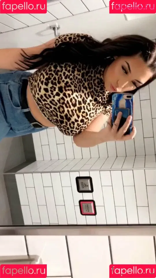 Isabelle Maltais Onlyfans Photo Gallery 