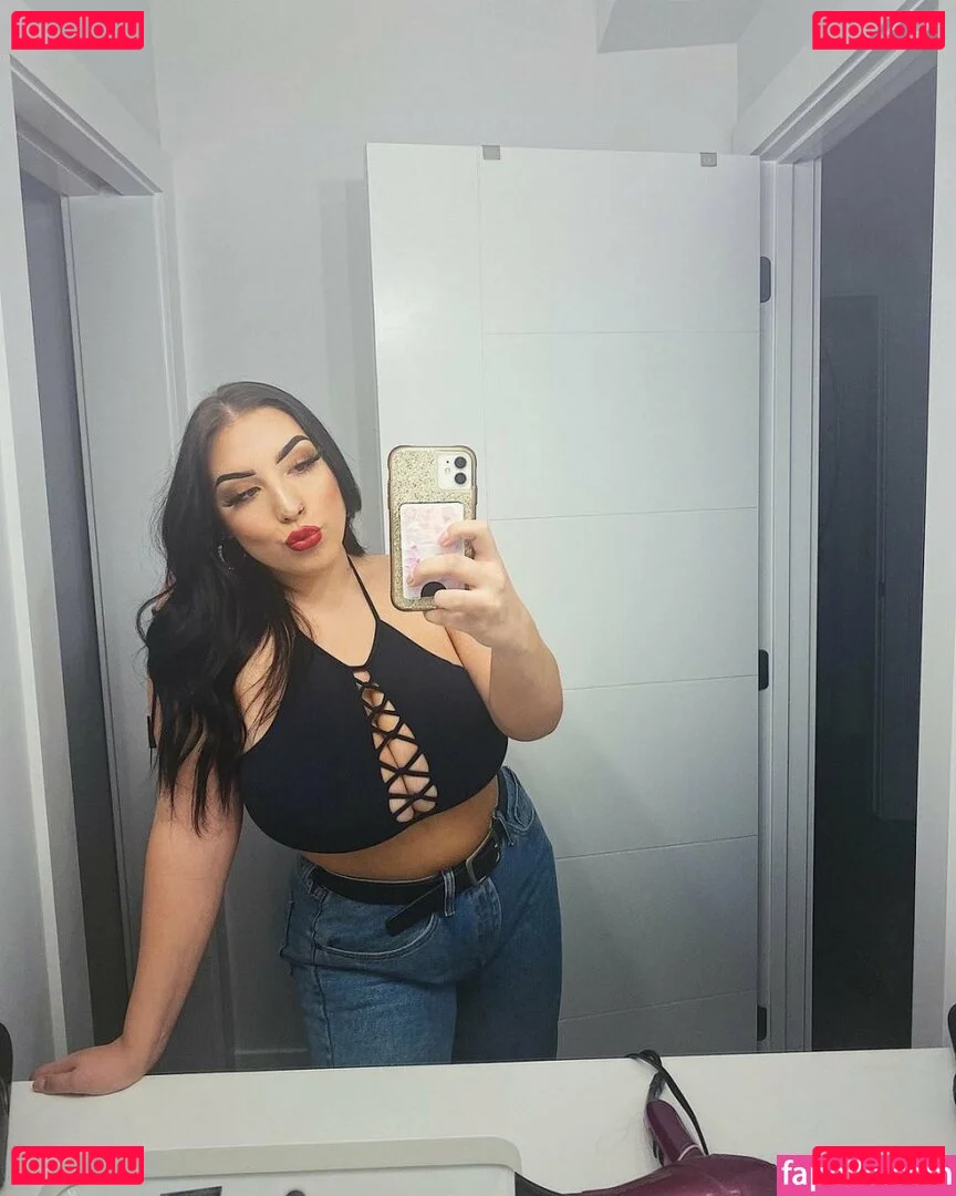 Isabelle Maltais Onlyfans Photo Gallery 