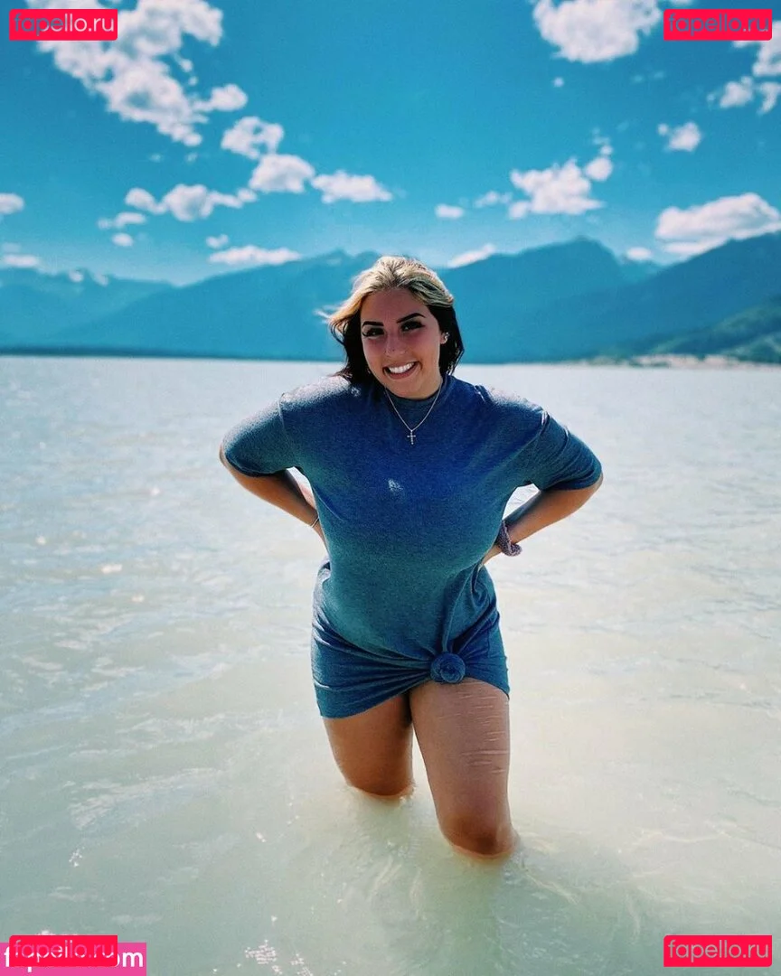 Isabelle Maltais Onlyfans Photo Gallery 